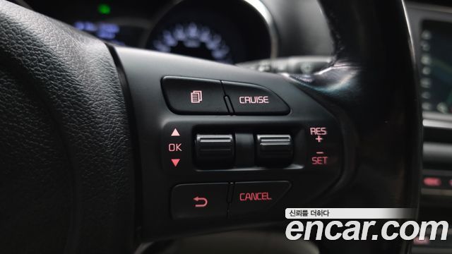 Kia Canival 2020 — photo 28