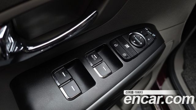 Kia Canival 2020 — photo 30