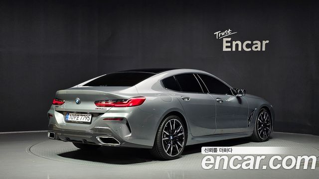 BMW 8-Series 2024 — photo 2