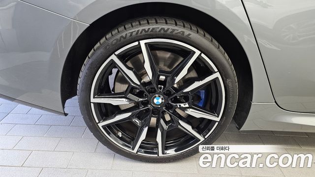 BMW 8-Series 2024 — photo 5