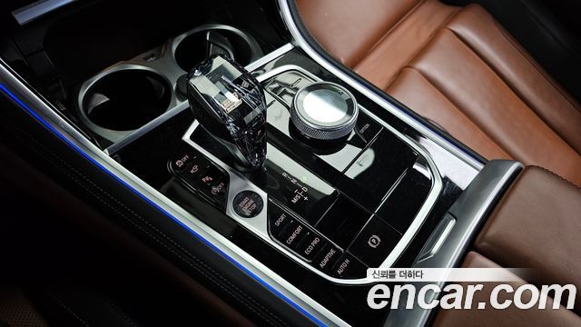 BMW 8-Series 2024 — photo 12