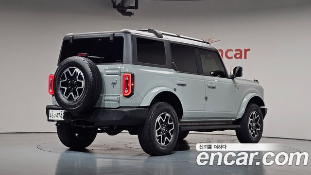 Ford Bronco 2022 — photo 2