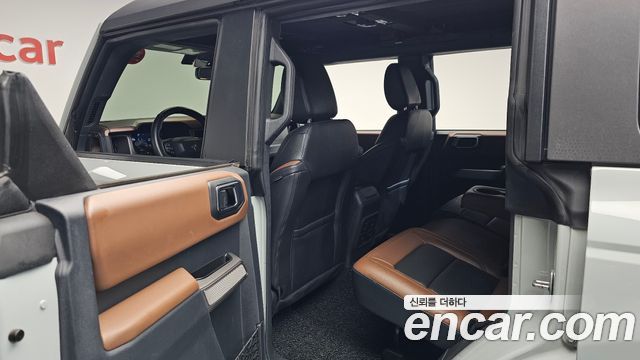 Ford Bronco 2022 — photo 17