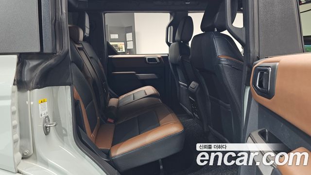 Ford Bronco 2022 — photo 18