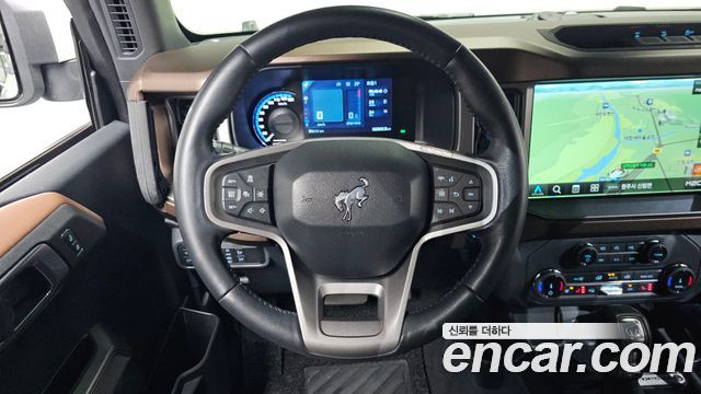 Ford Bronco 2022 — photo 19