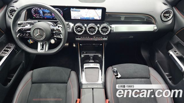 Mercedes-Benz GLB-Class 2025 — photo 7