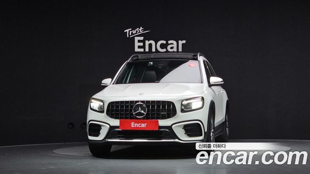 Mercedes-Benz GLB-Class 2025 — photo 3