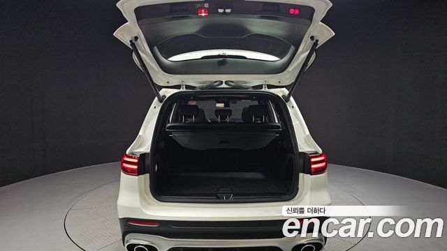 Mercedes-Benz GLB-Class 2025 — photo 20