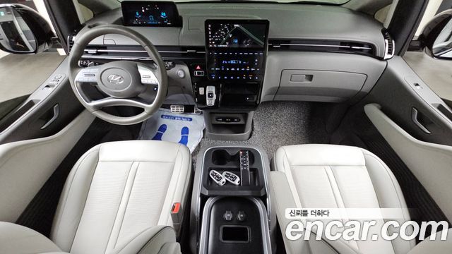 Hyundai Staria 2022 — photo 10