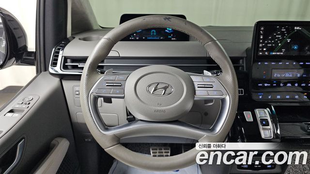Hyundai Staria 2022 — photo 23