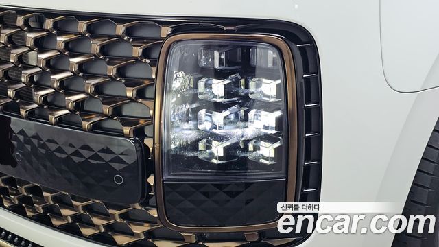 Hyundai Staria 2022 — photo 8