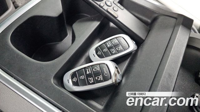 Hyundai Staria 2022 — photo 27