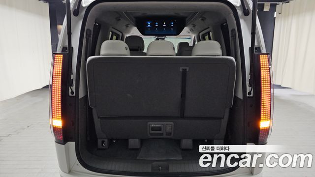 Hyundai Staria 2022 — photo 35