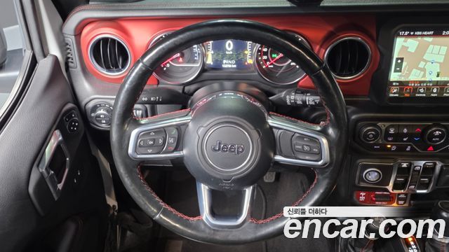 Jeep Wrangler 2021 — photo 19