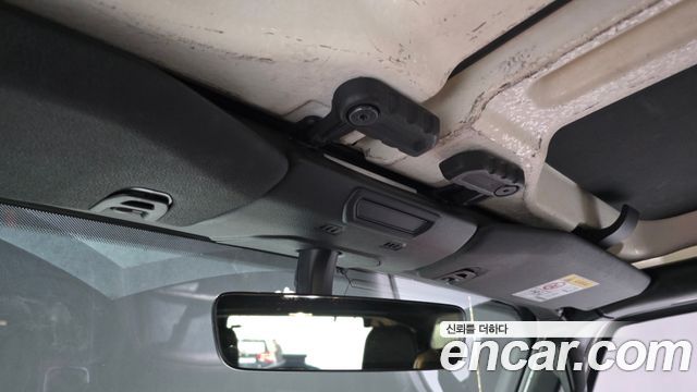 Jeep Wrangler 2021 — photo 24