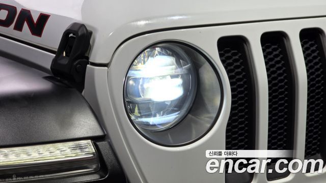 Jeep Wrangler 2021 — photo 8