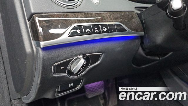 Mercedes-Benz S-Class 2015 — photo 23