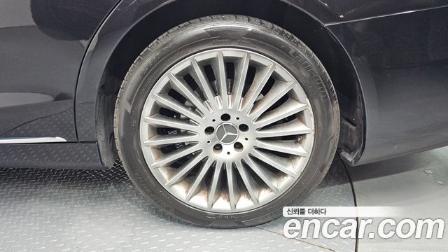Mercedes-Benz S-Class 2015 — photo 34