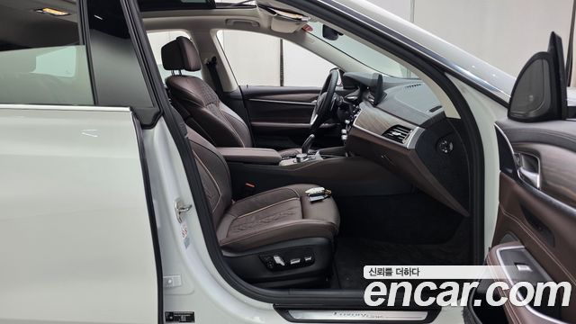 BMW Gran Turismo 2024 — photo 16