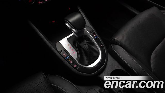 Kia K3 2022 — photo 12
