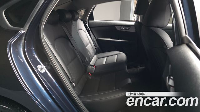 Kia K3 2022 — photo 18