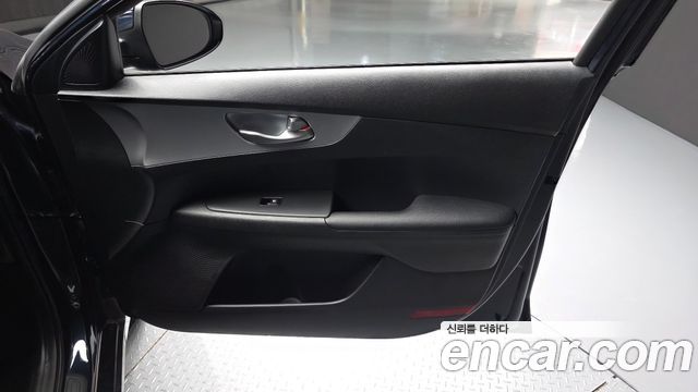Kia K3 2022 — photo 14