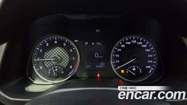 Hyundai AVANTE 2020 — photo 13