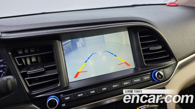 Hyundai AVANTE 2020 — photo 14