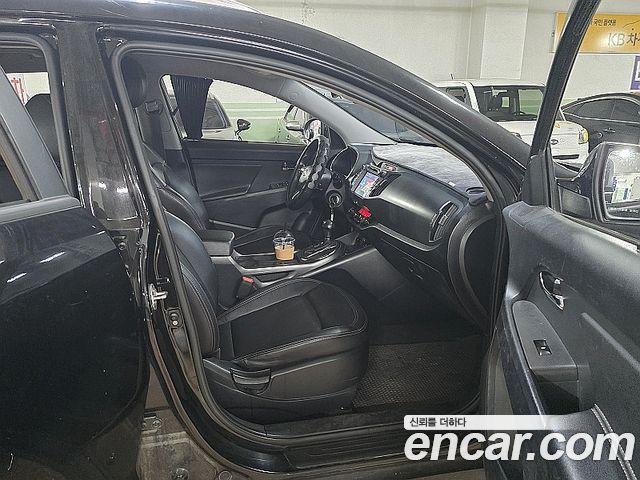 Kia Sportage 2012 — photo 7
