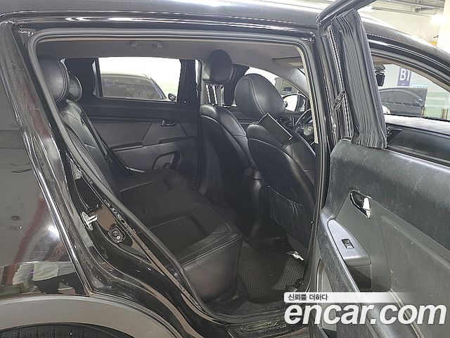Kia Sportage 2012 — photo 8