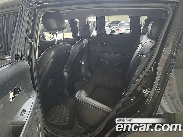 Kia Sportage 2012 — photo 9