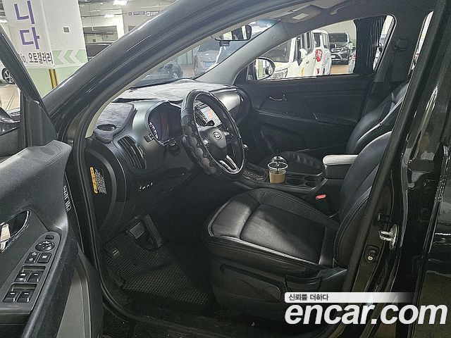 Kia Sportage 2012 — photo 10