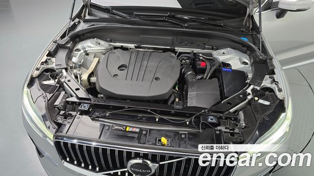 Volvo XC60 2022 — photo 6
