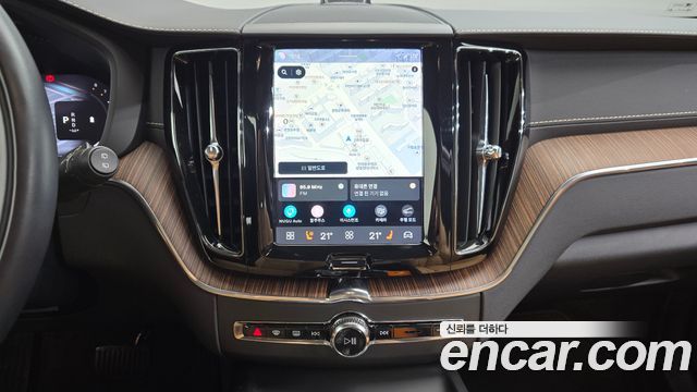 Volvo XC60 2022 — photo 19