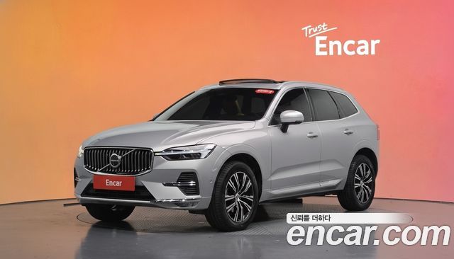 Volvo XC60 2022 — photo 1