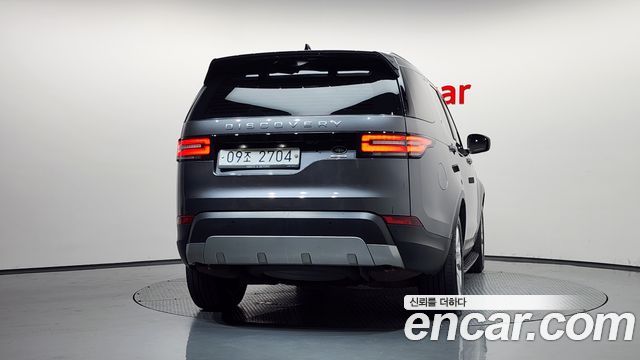 Land Rover Discovery 2018 — photo 4