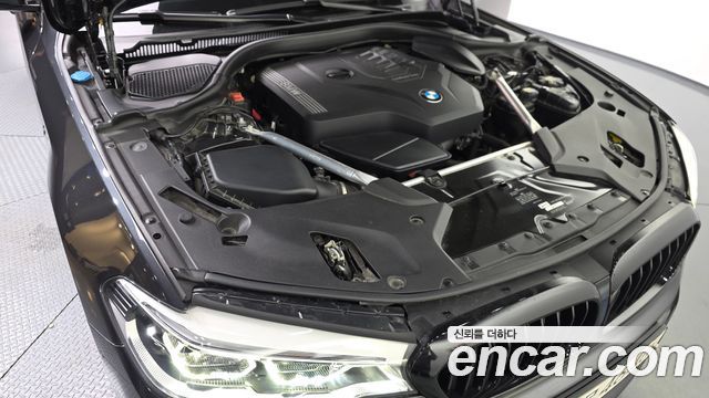 BMW 5-Series 2020 — photo 6