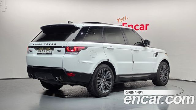 Land Rover Range Rover Sport 2017 — photo 2