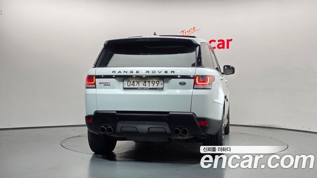Land Rover Range Rover Sport 2017 — photo 4