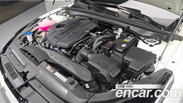 Kia K5 2025 — photo 6