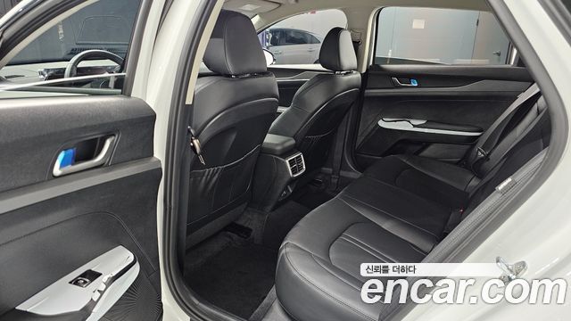 Kia K5 2025 — photo 18