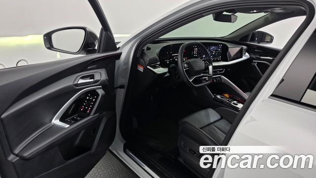 Audi Q5 2025 — photo 13