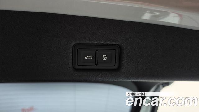 Audi Q5 2025 — photo 25