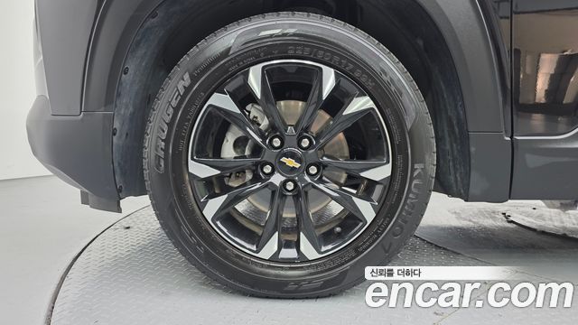 Chevrolet Korea Trailblazer 2022 — photo 5