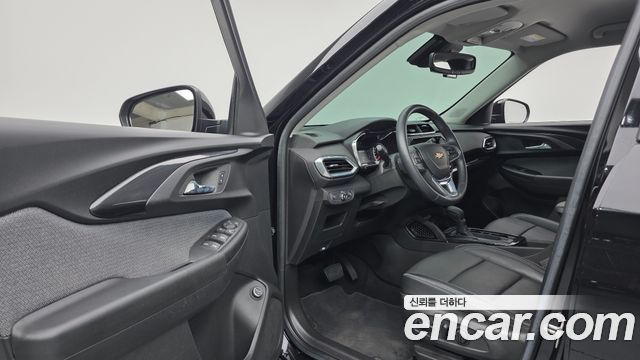 Chevrolet Korea Trailblazer 2022 — photo 10