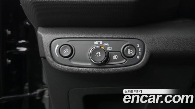 Chevrolet Korea Trailblazer 2022 — photo 17