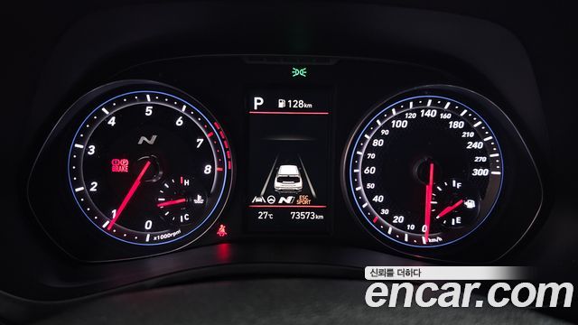 Hyundai Veloster 2021 — photo 11