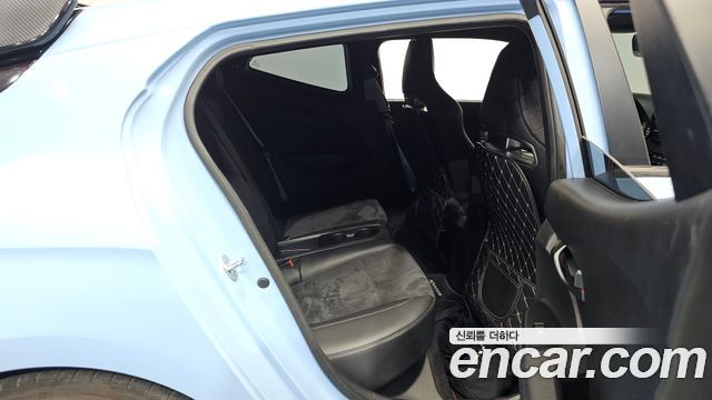 Hyundai Veloster 2021 — photo 17
