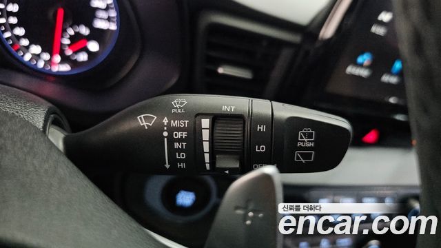 Hyundai Veloster 2021 — photo 32