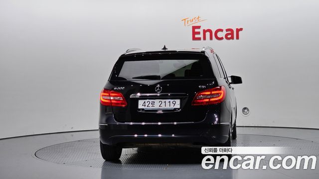 Mercedes-Benz B-Class 2014 — photo 4